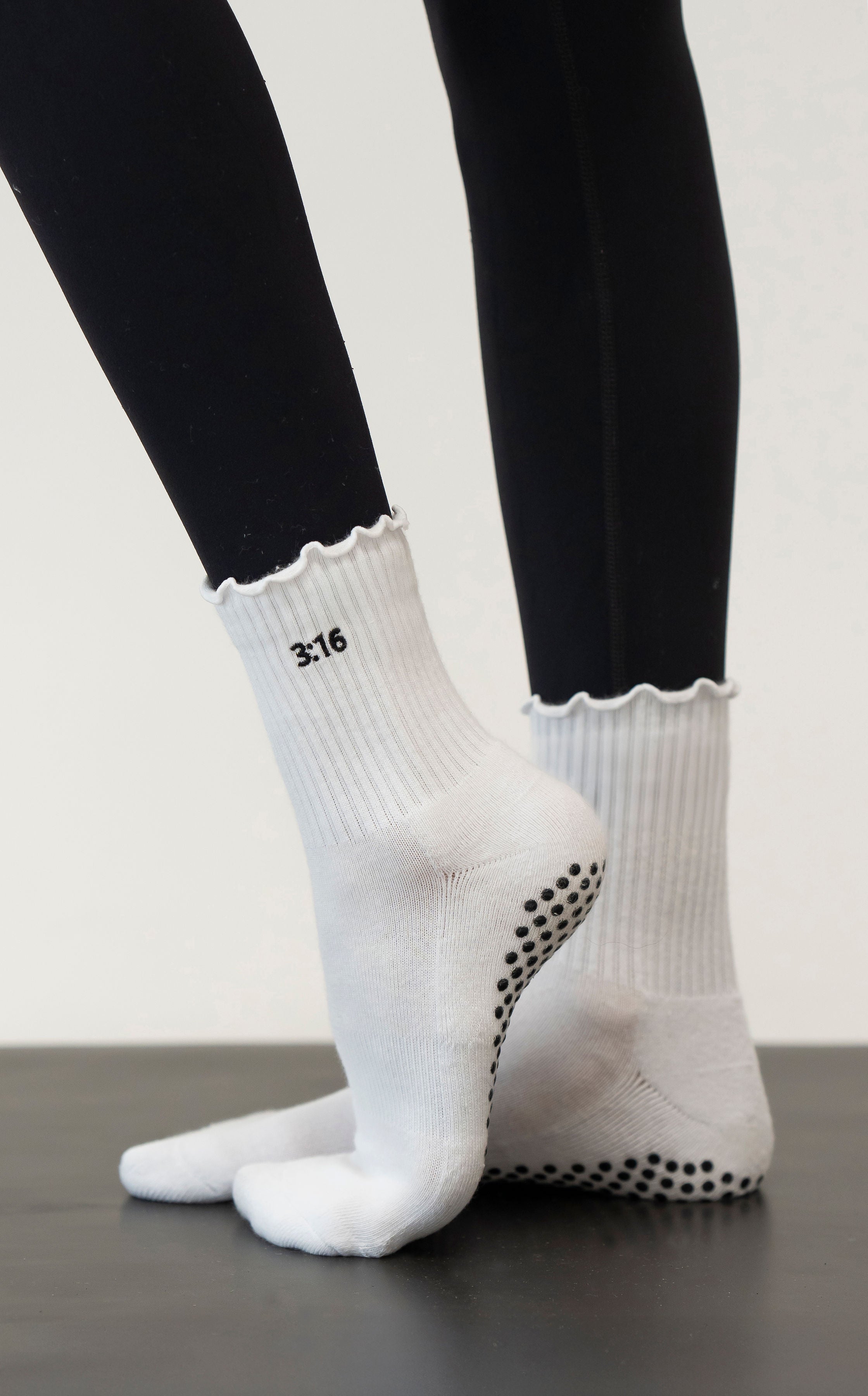 3:16 Grips Socks